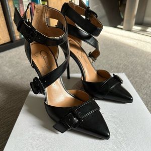 Brand new, never worn Jessica Simpson Wayza
